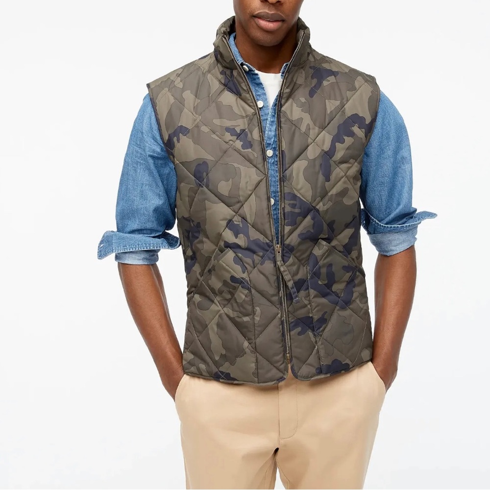 J. Crew Factory Men's Olive & Navy Camo Quilted Vest